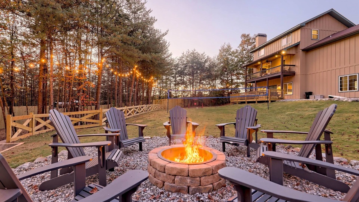 Cleveland Cabin | By The Vineyard | Family Fun | Near Helen