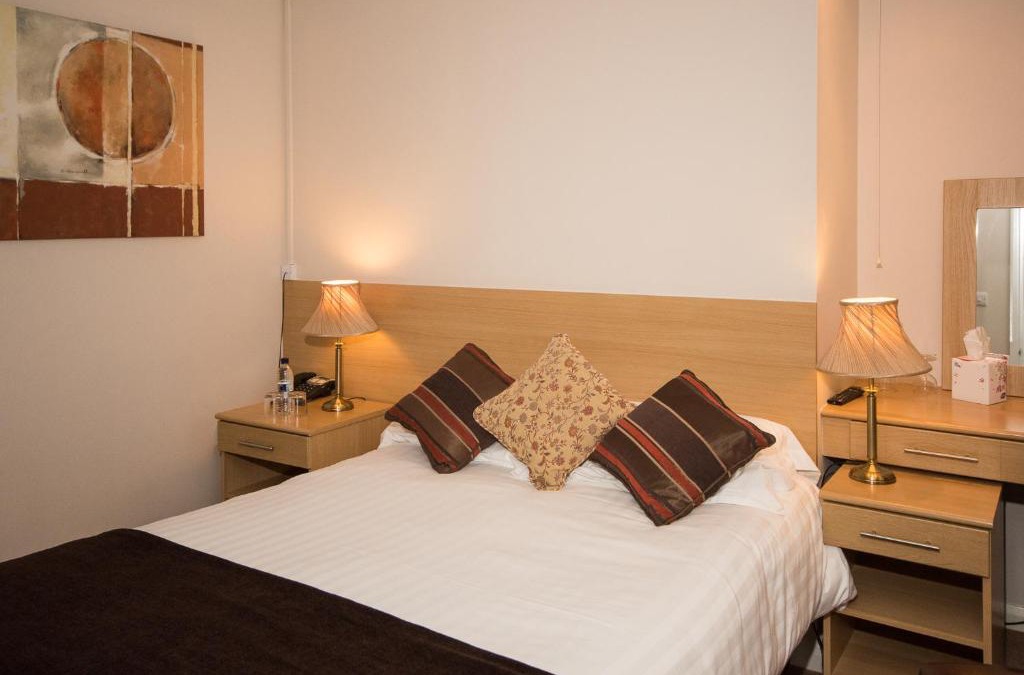 Cranwell House | Byards Leap Lodge
