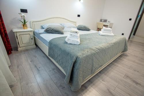 Nord-Est Apartment | ByaResidence