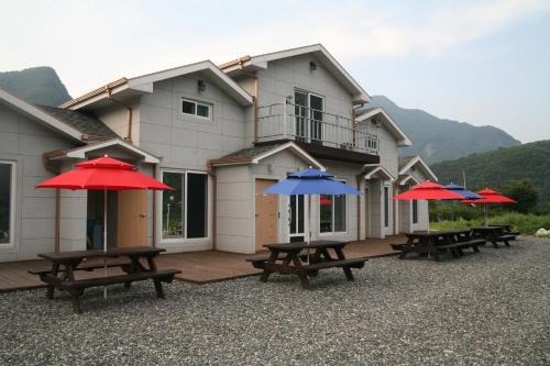 Jeongseon House | Byelgang Pension
