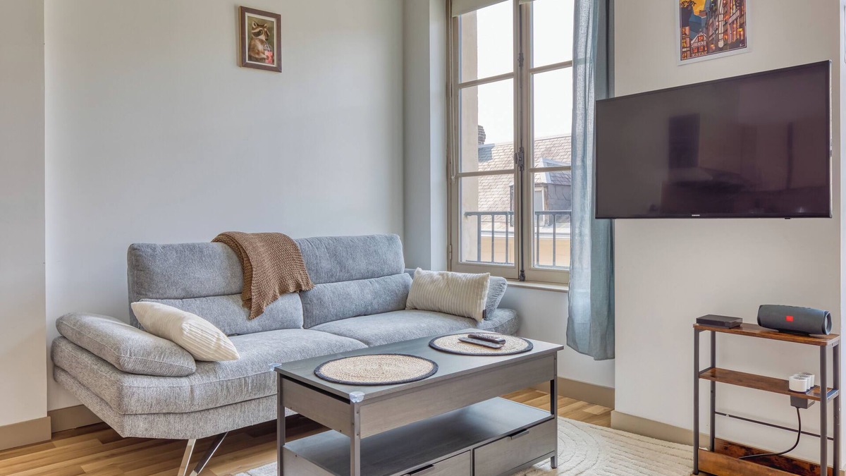 Quartier Vieux Marche-Cathedrale Apartment | Célestine, mignon F2 en centre ville de Rouen - Proximité Donjon de Rouen