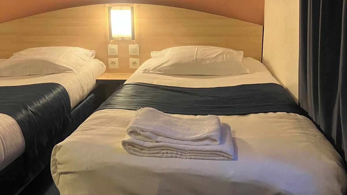 Charleville-Mezieres Hotel | César Hôtel