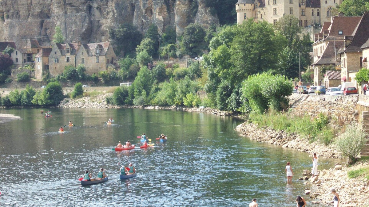 Blanquefort-sur-Briolance Cottage | CÔTÉ BONAGUIL 4*- Gîte 5 pers - Swimming pool & Tennis - Gîtes de Poubille