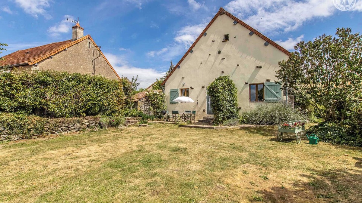 Morlet House | Côté Jardin - MORLET - Gîte