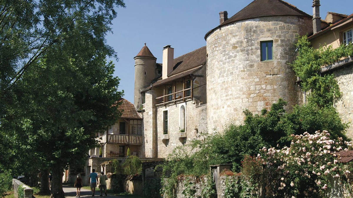 Noyers-sur-Serein House | Côté-Serein Chambre La courtine