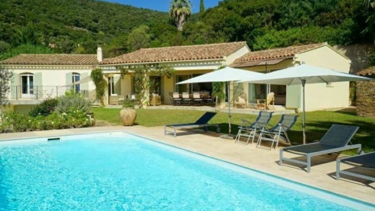 La Croix-Valmer Villa | Côte d'Azur, luxury domestic villa, pool, air conditioning, sea view