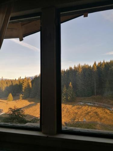 Fundata Ski Chalet | Căsuța Con