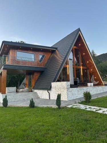 Valea Doftanei House | Căsuța lui Filip