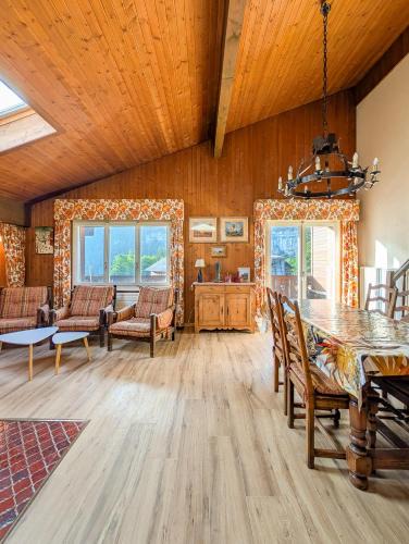 Champery Apartment | Cœur de Champéry, terrasse & près des remontées !