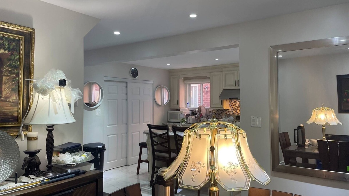 L'Amoreaux House | C 50 M Station High-Speed Net Free Parking laundry & cooking Near Pacific Mall
