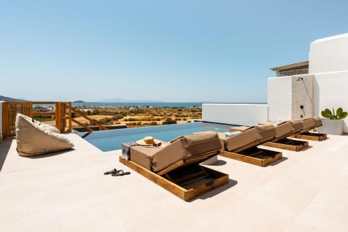 Plaka Villa | C and G VILLAS
