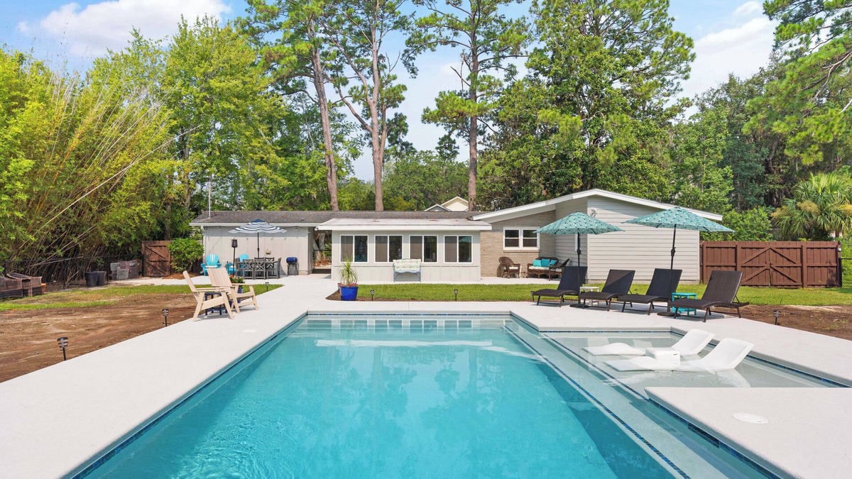 Saint Simons Heights House | C Gull's Hideaway Sleeps 8, new pool