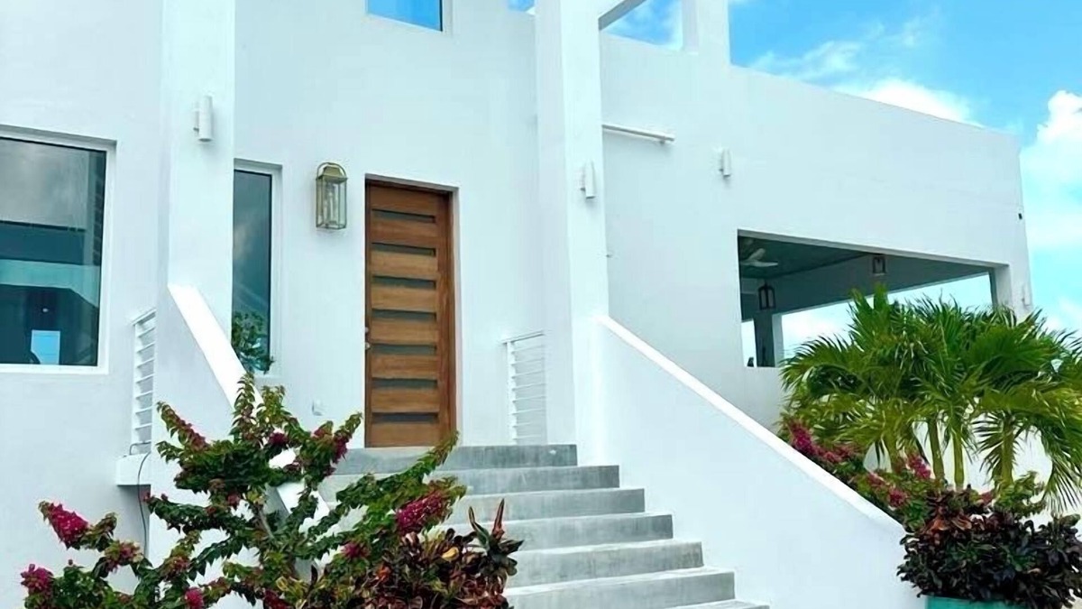 Long Bay Villa | C House Villa. Beautiful 5 bedroom house in Long Bay Hills, Providenciales