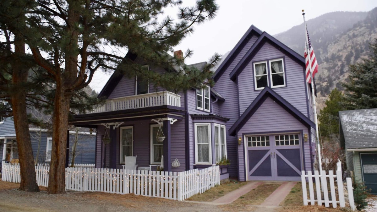 Historic District House | C'mon summer
