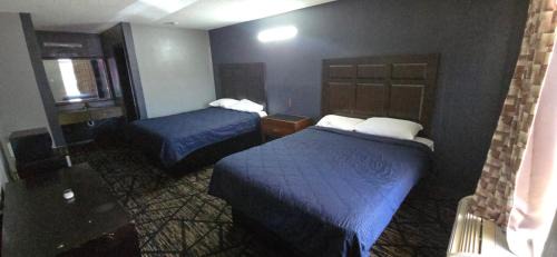 Cleveland Hotel | C Town Inn And Suites