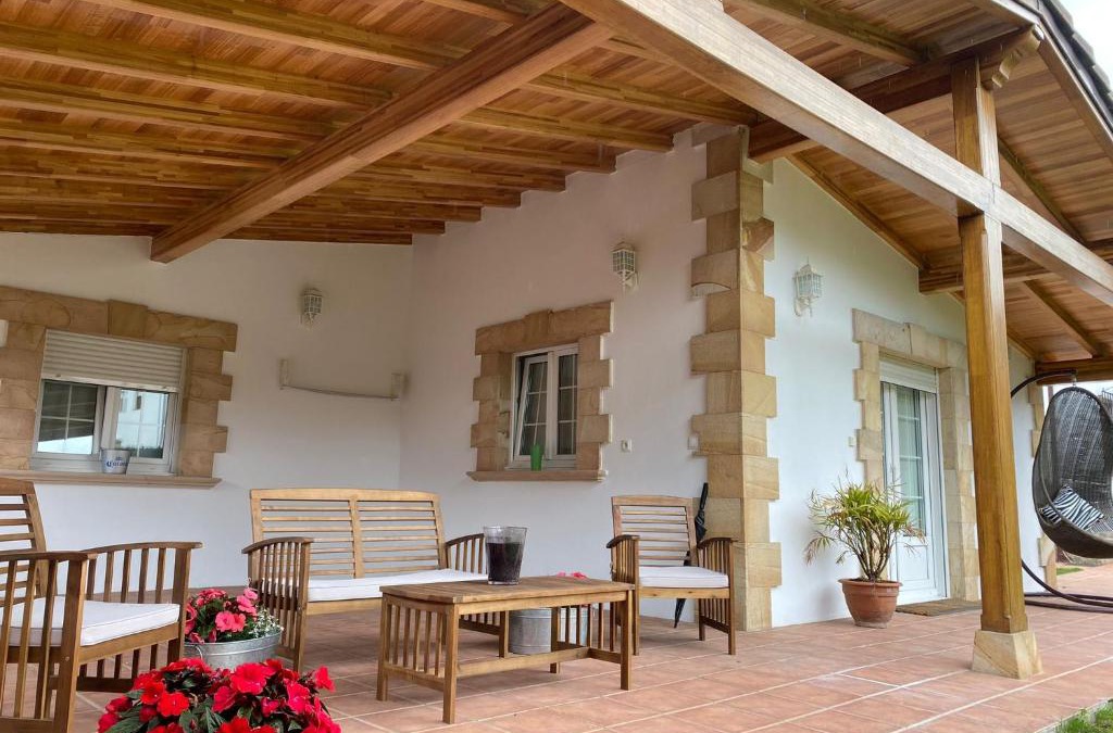Los Corrales de Buelna House | C02A01 Acogedora casa vacacional