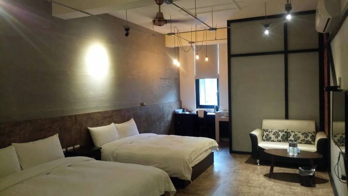 Tainan City Centre Apartment | C201 Family room ( Section of Ximen Road, beside Blueprint Culture & Creative Park)