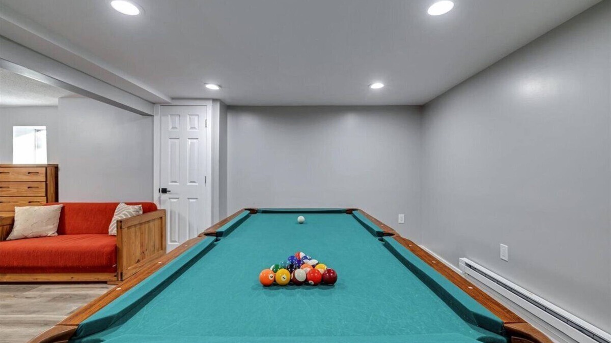 Tannersville House | C4 New Renovated Camelback Waterpark Zipline Ski