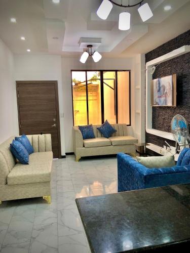 Santo Domingo de los Colorados House | Casa cerca del Terminal de SANTO DOMINGO