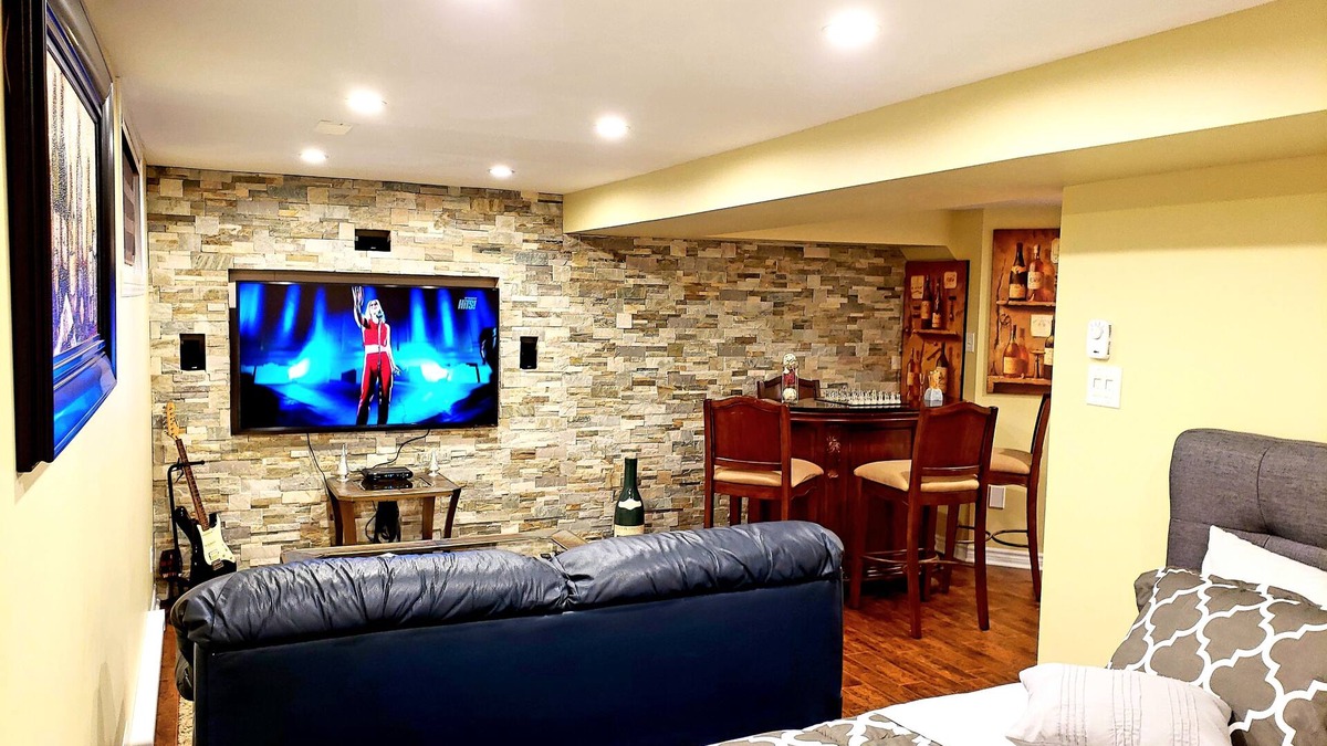 L'Ile-Bizard House | Cozy house in Montreal West | Fully equipped | Large groups | Close to airport