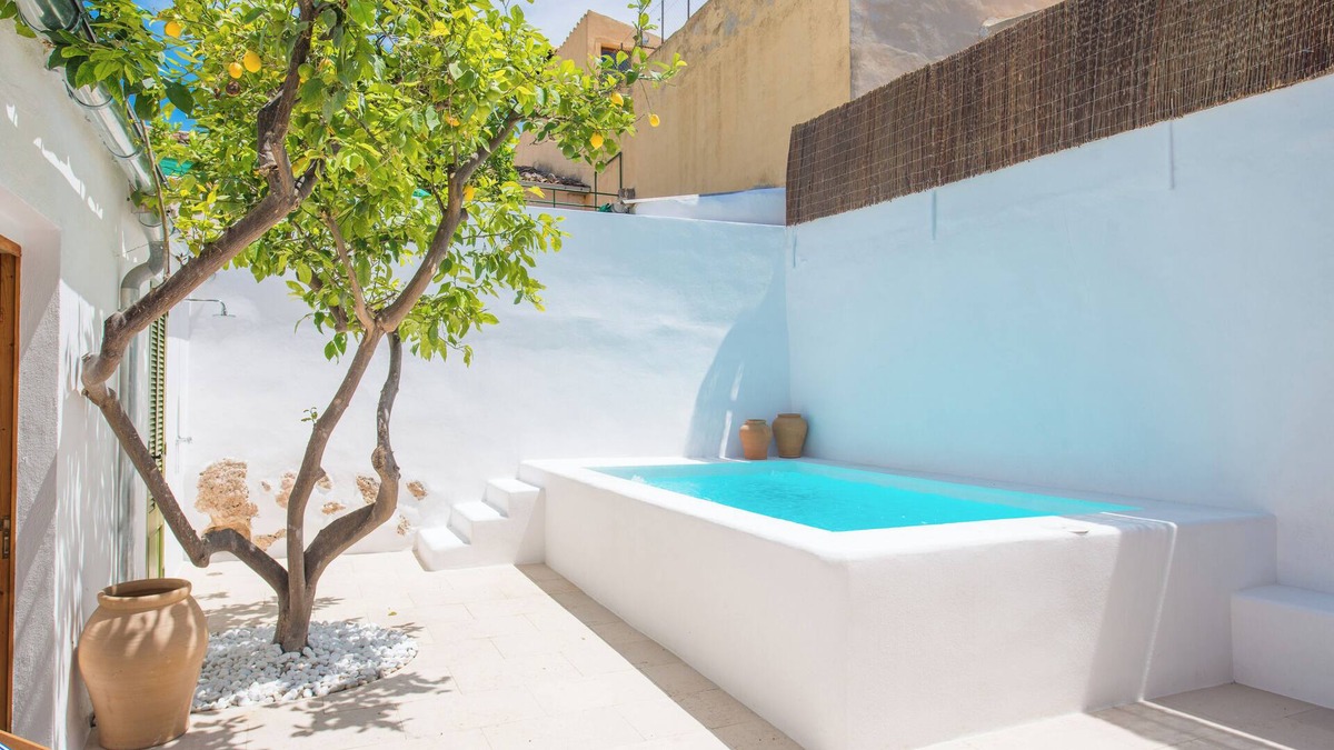 Alaro Villa | Ca Na Mandola - Four Bedroom Villa, Sleeps 8