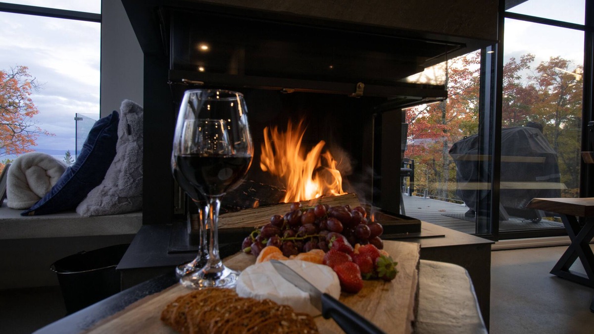 Petite-Riviere-Saint-Francois Ski Chalet | Expérience Om du Massif: Ski, Spa, Sauna, Piscine Vue Imprenable sur le Fleuve