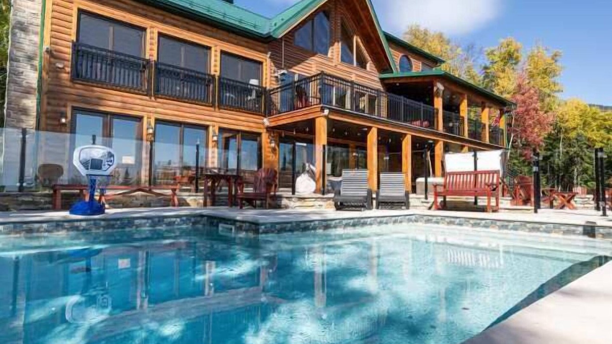 Petite-Riviere-Saint-Francois Ski Chalet | Cottage RUS-5 | Petite-Rivière-St-François