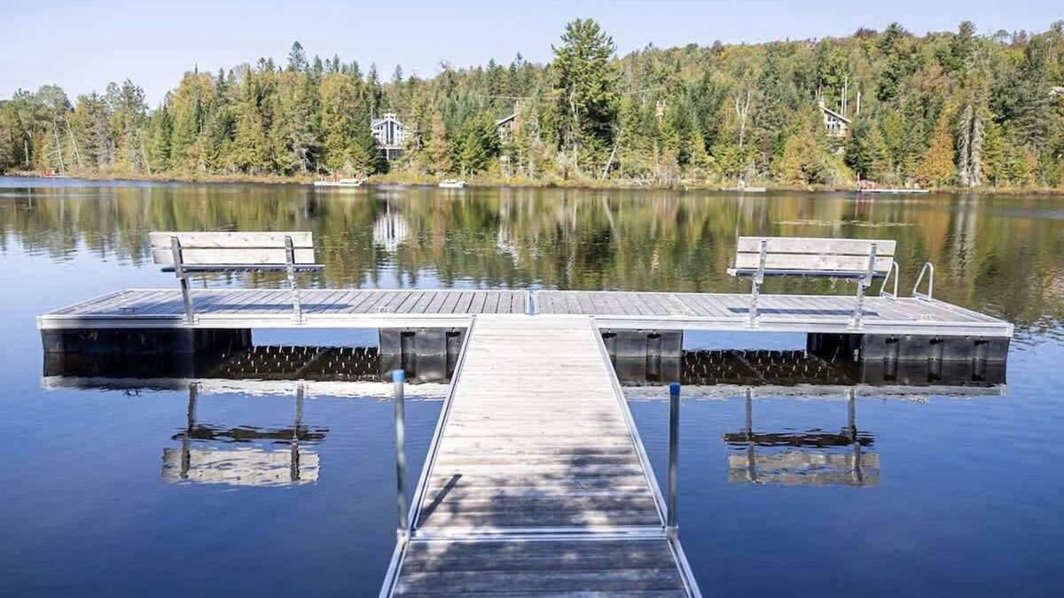 Sainte-Marguerite-du-Lac-Masson Ski Chalet | Edge of Lake Walfred - Spa - Mistral Club Walfred
