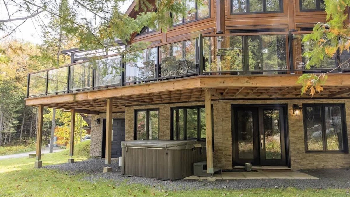 Sainte-Marguerite-du-Lac-Masson Ski Chalet | Access to Lake Walfred - Spa - Monsoon Club