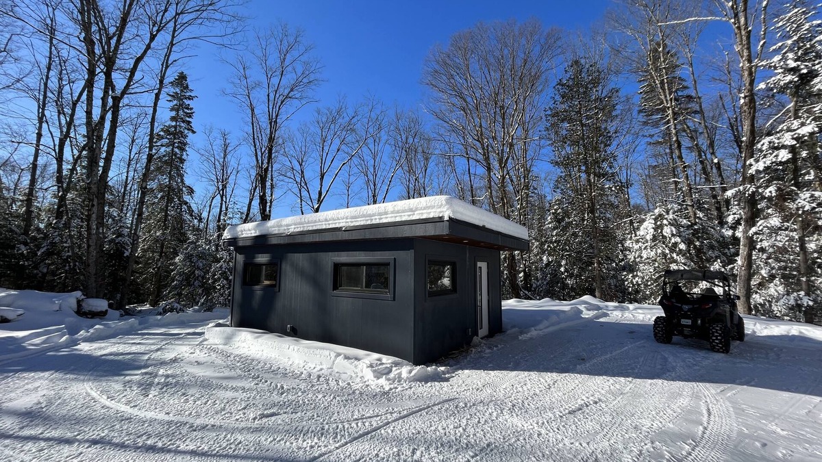 Unorganized Centre Parry Sound Cabin | Delightful newly built 1-Bedroom Tiny House in the forest