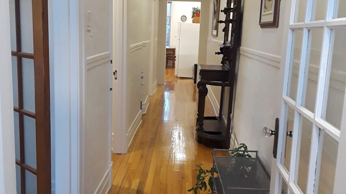 Villeray Apartment | 2 BEDROOM + OFFICE + FAST INTERNET + QUIET, SAFE & FRIENDLY NEIGHBORHOOD!