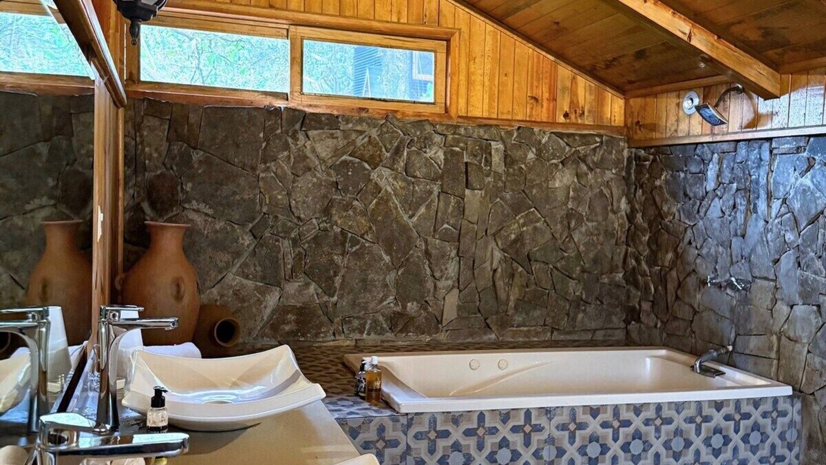 San Jose del Pacifico Apartment | Cabaña Agapanto at Casa Elba