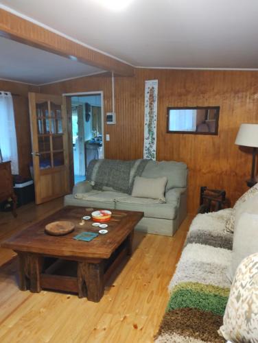 Valdivia House | Cabaña en parcela a 5 minutos de Valdivia