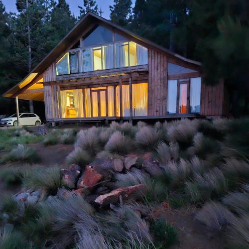 Junin de los Andes Ski Chalet | Cabaña Lago Huechulafquen
