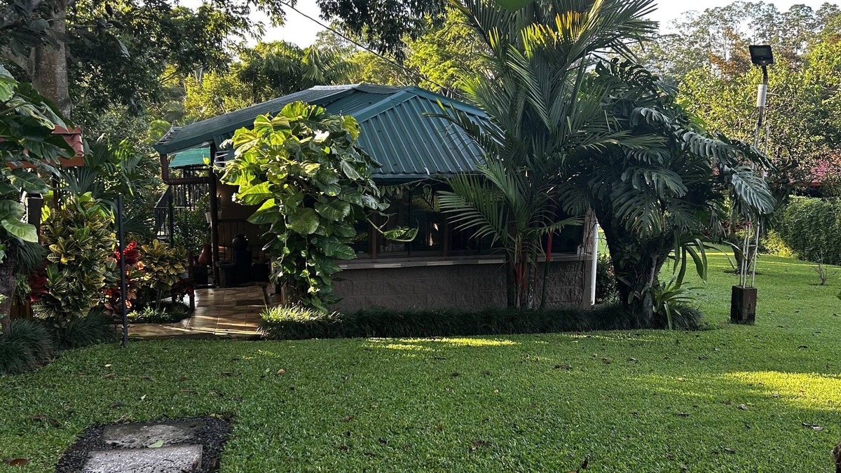 Alajuela Villa | Cabaña Rodeada de Naturaleza en Tambor de Alajuela