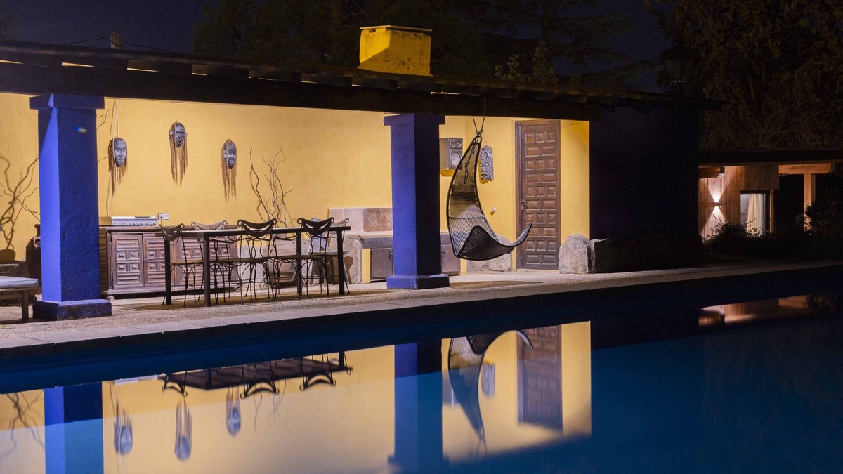 Becerril de la Sierra Cabin | Cabaña Verde en Casa Rural Jardín Las Secuoyas