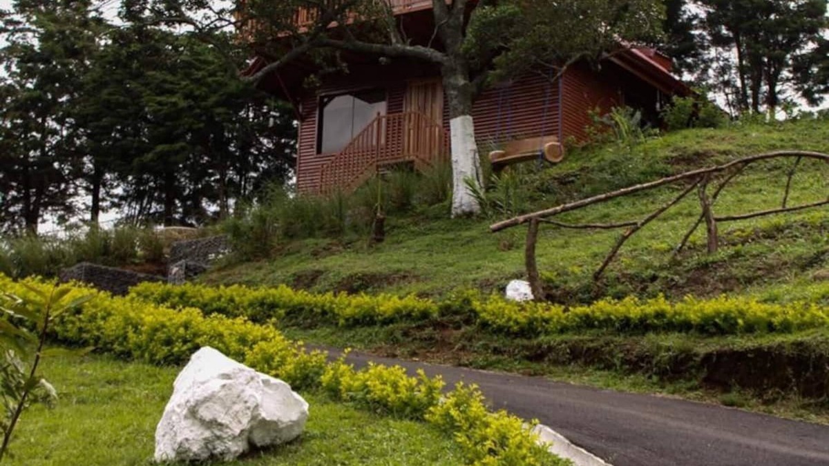 Poas Volcano National Park Cabin | Cabaña Victoria, beautiful and quiet place