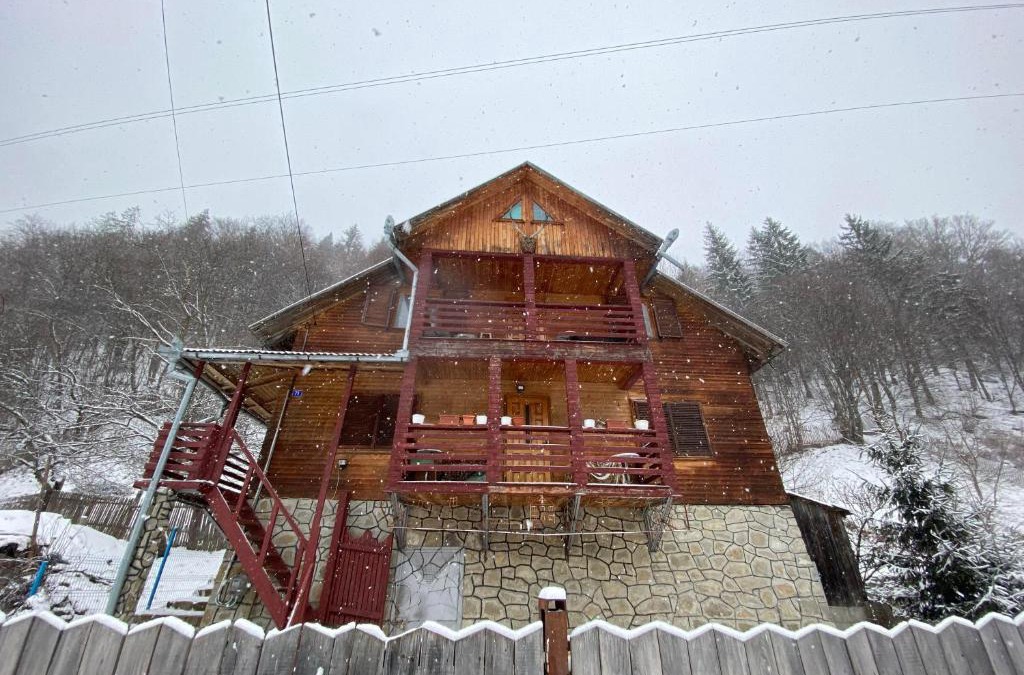 Bicaz House | Cabana De sub Munte