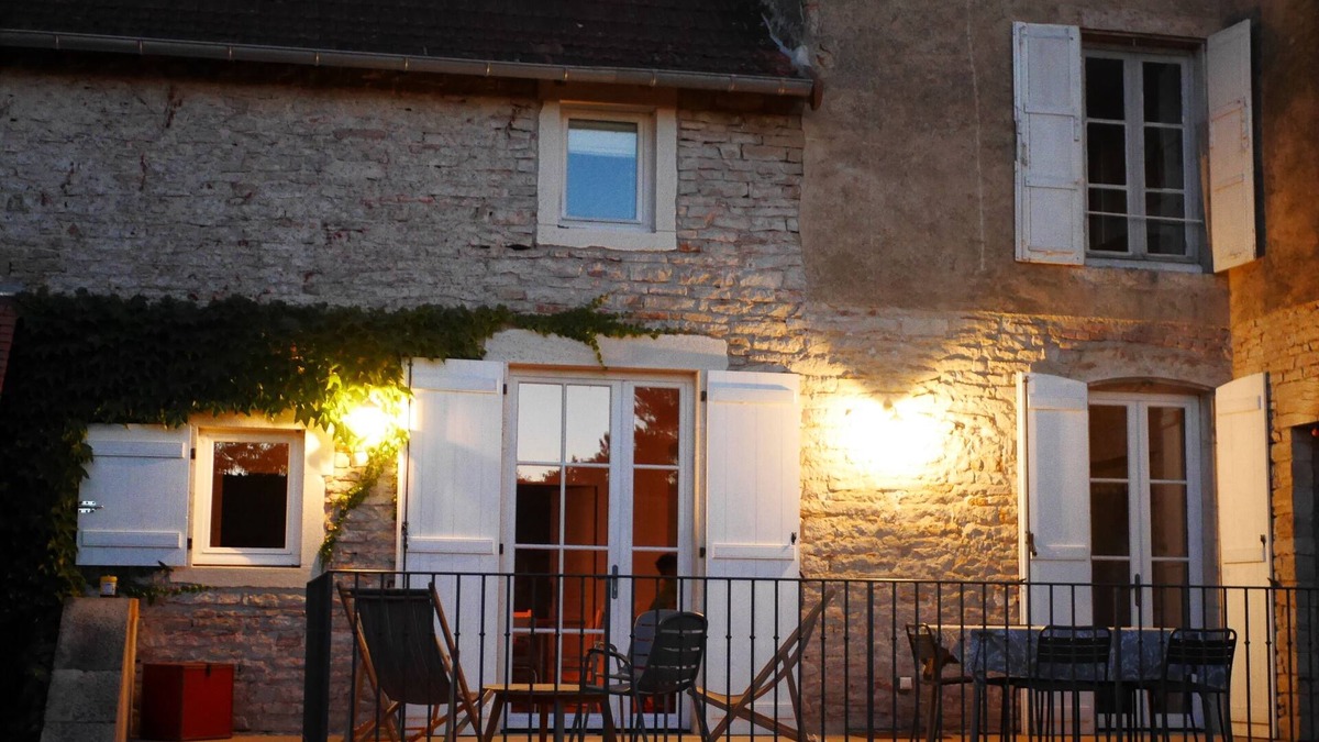 Nanton House | Cabana & La Jolie Ferme