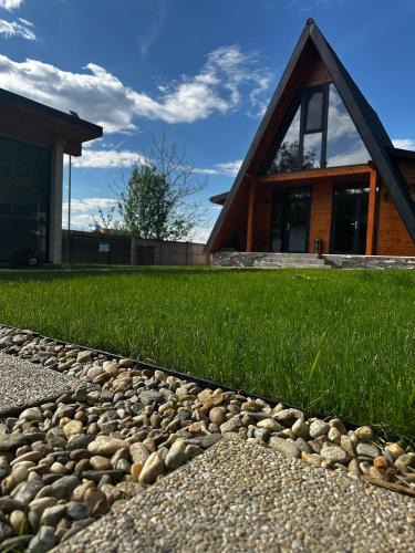 Curtea De Arges House | Cabana Lara