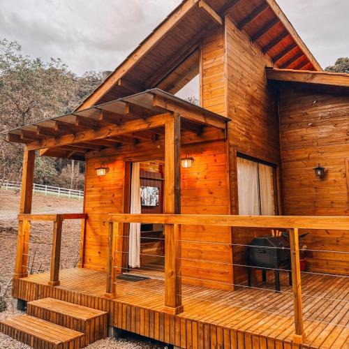 Bom Retiro House | Cabana Romântica com Hidromassagem