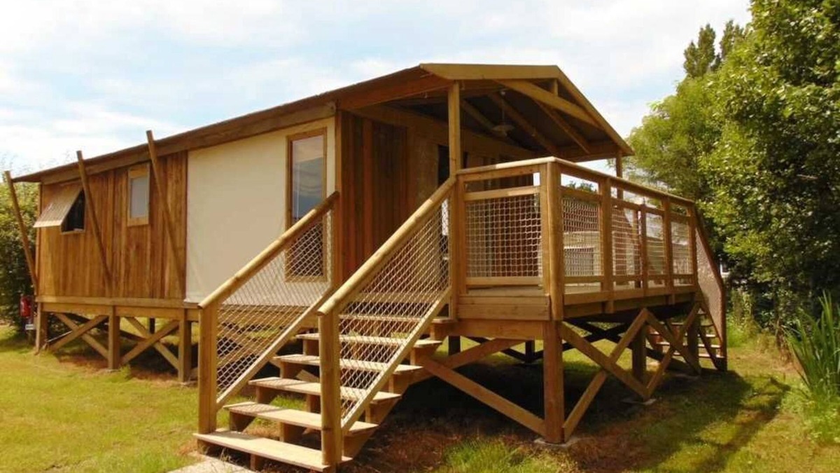 Avrille Cabin | Cabane 3 étoiles - Piscine - ccbafeg