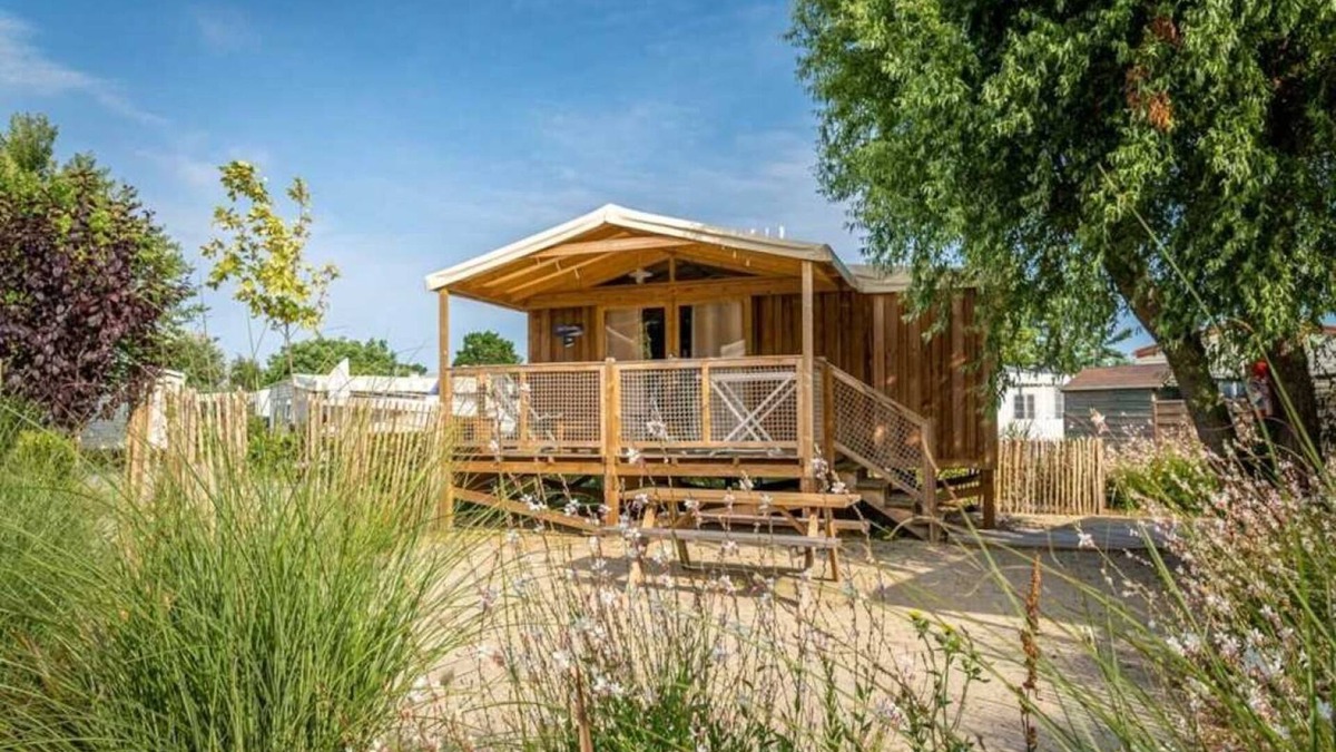 La Plaine-sur-Mer Cabin | Cabane 4 étoiles - Parc aquatique - ccbbhah