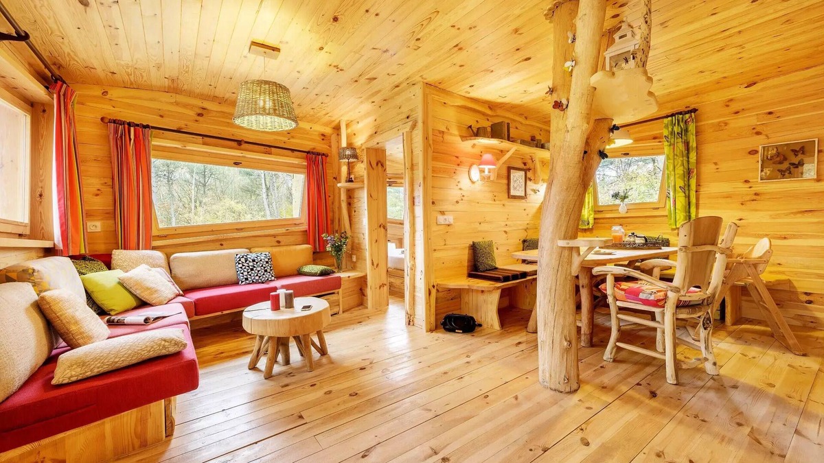Curcay-sur-Dive Cabin | Cabane 5 Pièces 6 Personnes