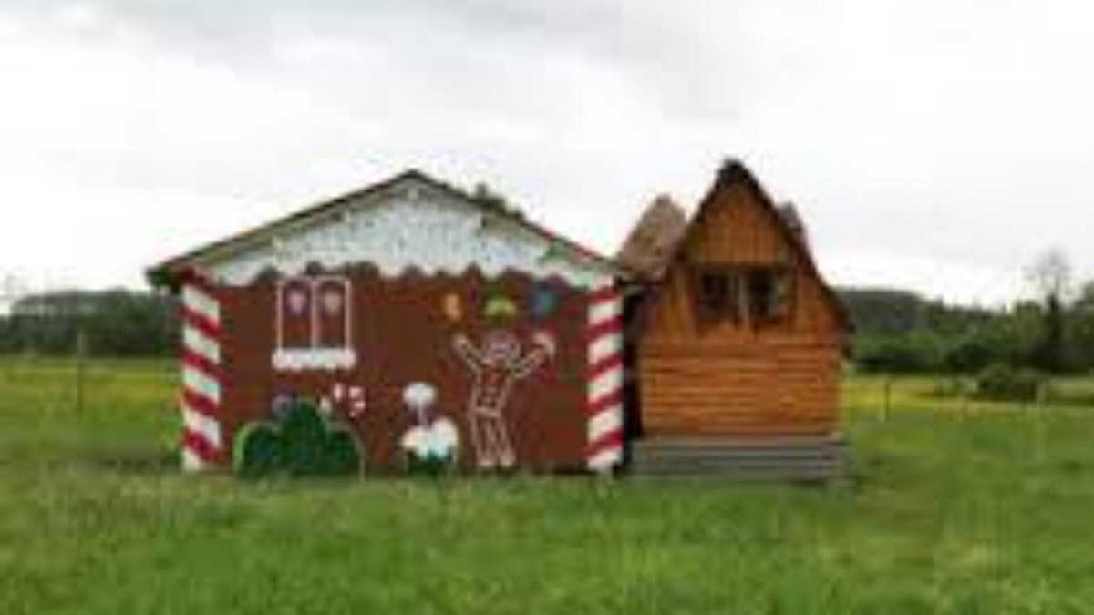 Cerans-Foulletourte Cabin | Cabane chaletin the wood