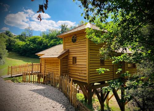 Brive-la-Gaillarde Ski Chalet | Cabane La Douce Parenthese