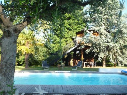 Port-Saint-Pere Bed & Breakfast | Cabane perchée avec lit king-size, salle d'eau, kitchenette, TV, Wi-Fi et petit-déjeuner inclus - FR-1-306-1237