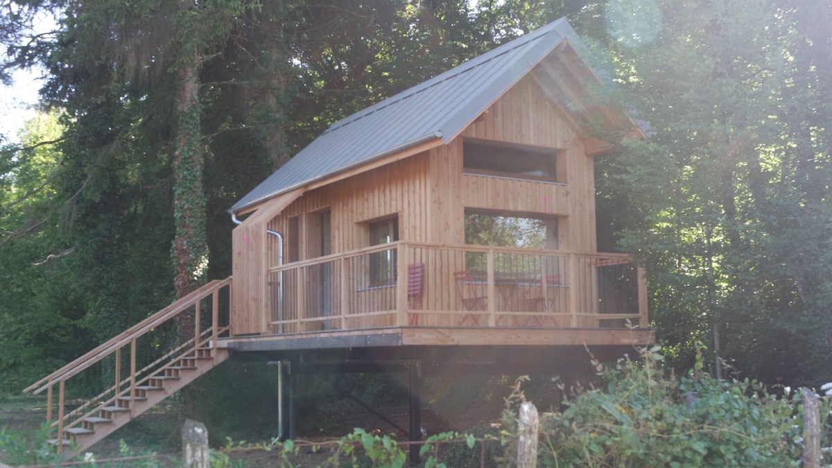 Germaine Cabin | Cabane sur pilotis, in the heart of the Reims mountains