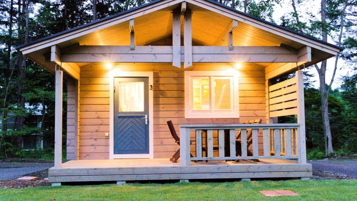 Kita Karuizawa RV Rental | Cabanon utile Living in a small cabin in the fo/Agatsuma County Gunma