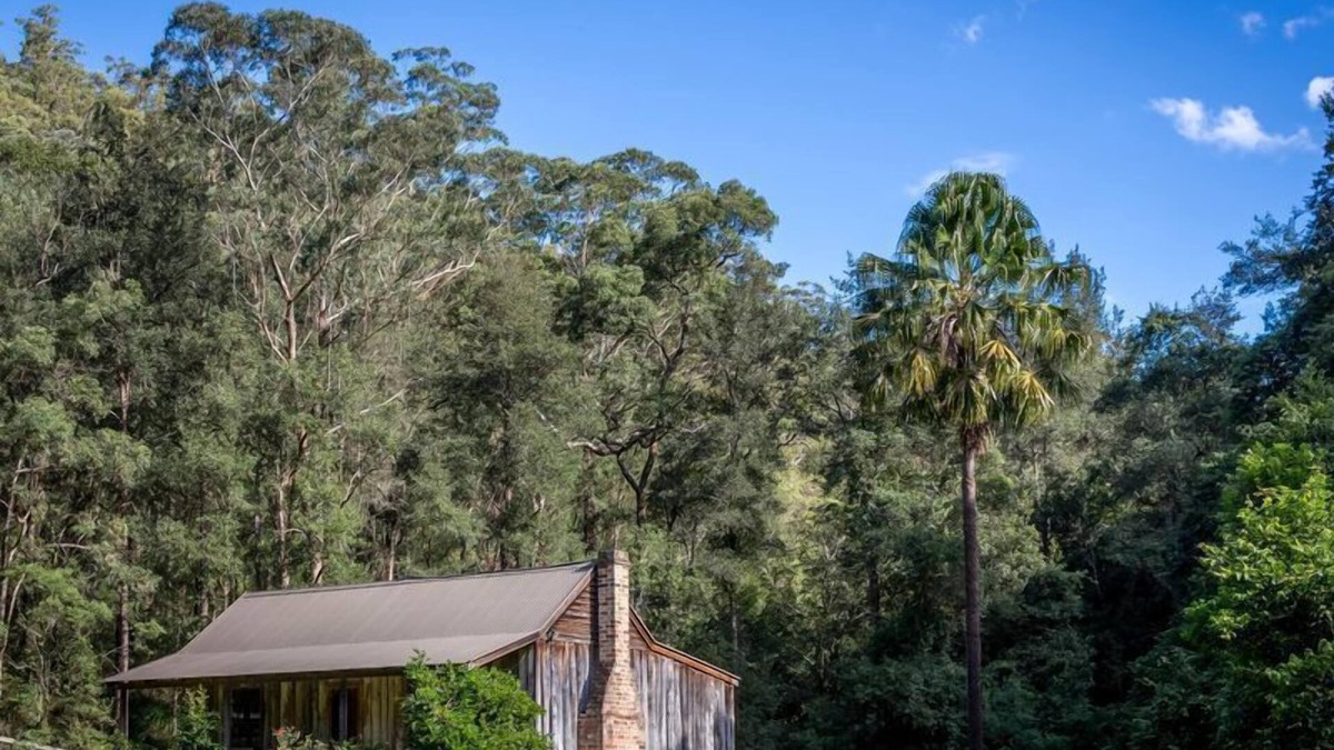 Grose Vale Cabin | Cabbage Tree Cottage @ Hidden Valley Retreat Cottages
